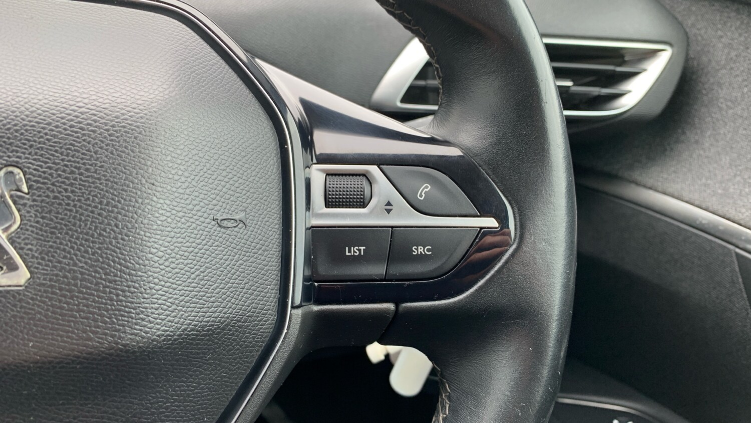 Used Peugeot 5008 2020 for sale - 78206012: Photo 24