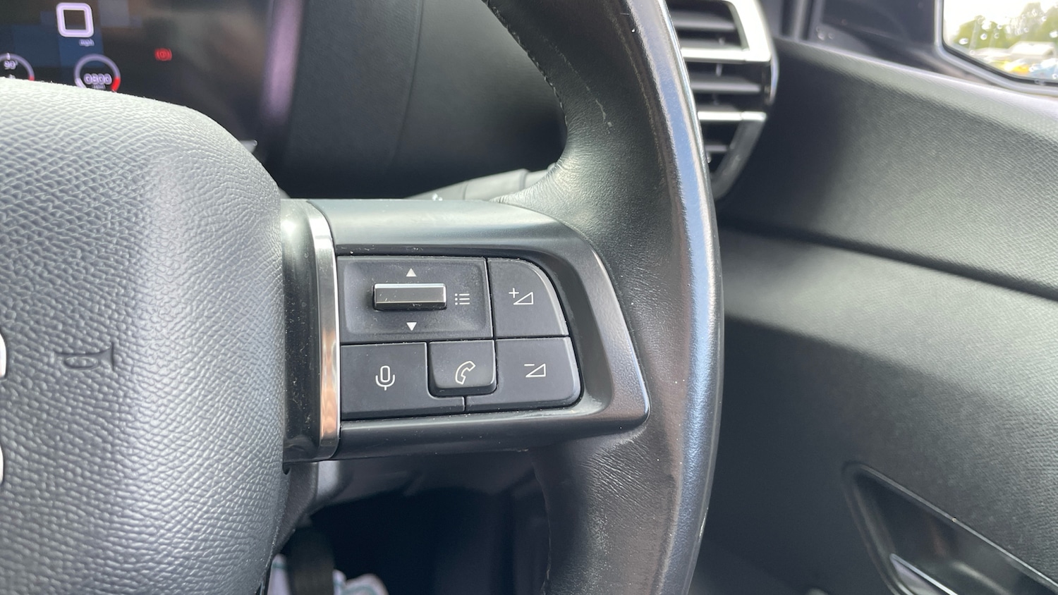 Used Citroen C4 2021 for sale - 76154045: Photo 24