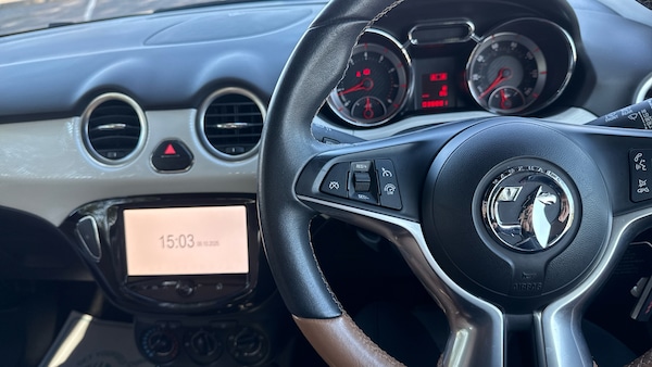 Used Vauxhall ADAM 2015 for sale - 76202073: Photo 10