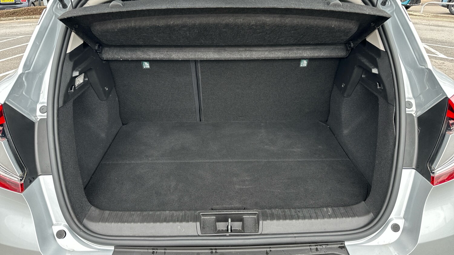 Used Renault Captur 2023 for sale - 77684967: Photo 19