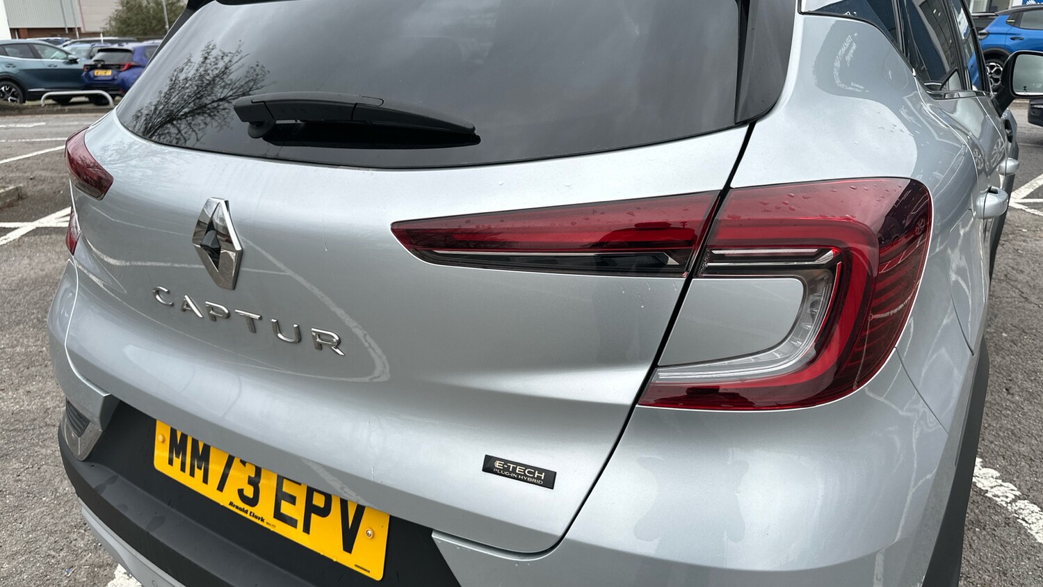 Used Renault Captur 2023 for sale - 77684967: Photo 45