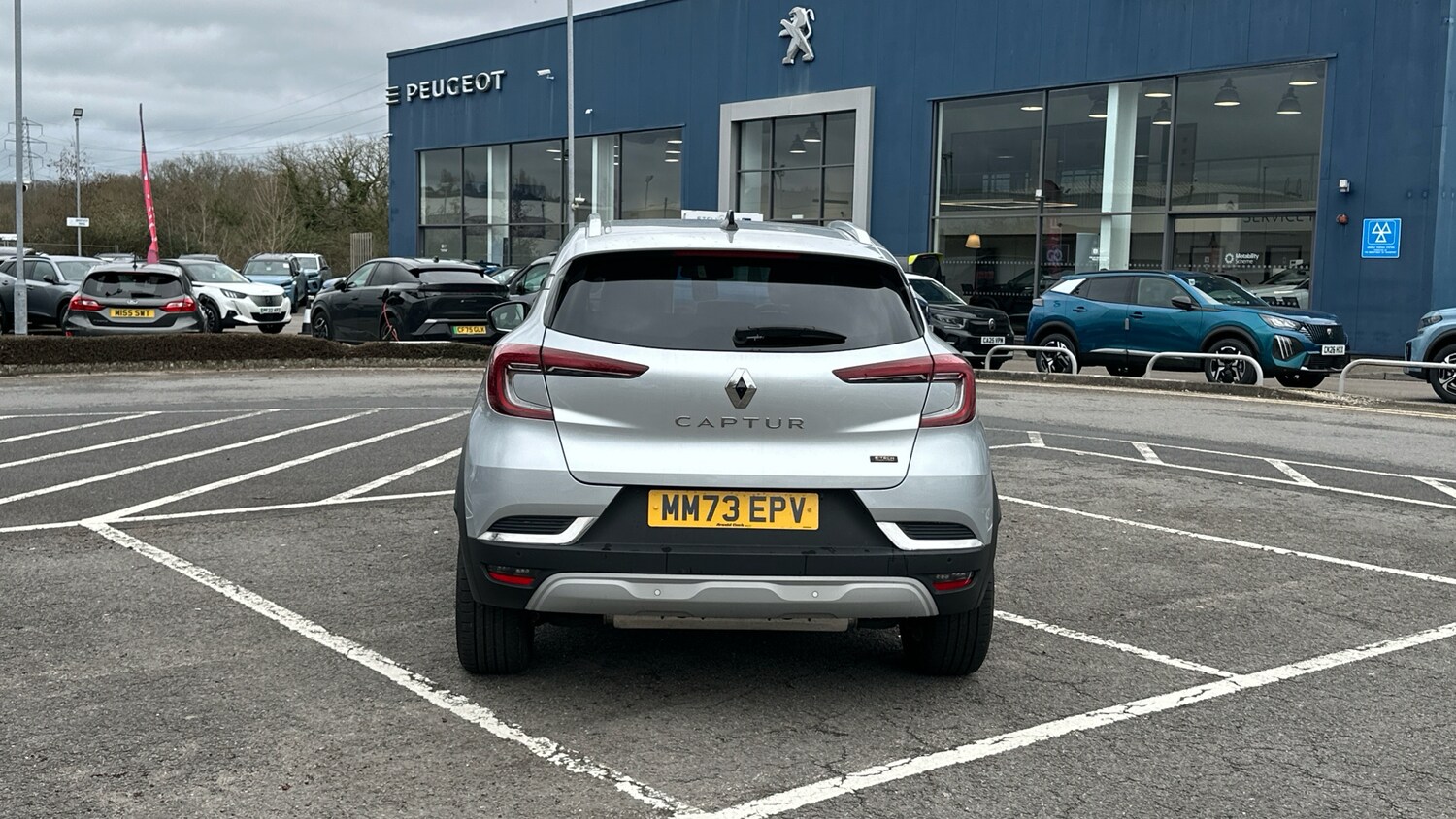 Used Renault Captur 2023 for sale - 77684967: Photo 9