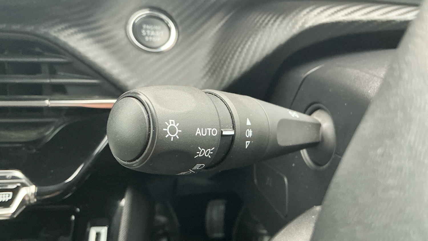 Used Peugeot 2008 2022 for sale - 76574318: Photo 27