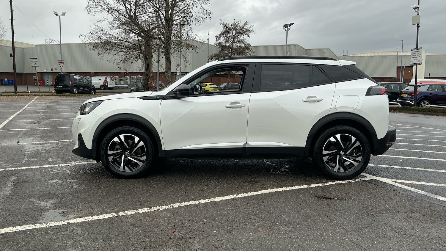 Used Peugeot 2008 2022 for sale - 76574318: Photo 6
