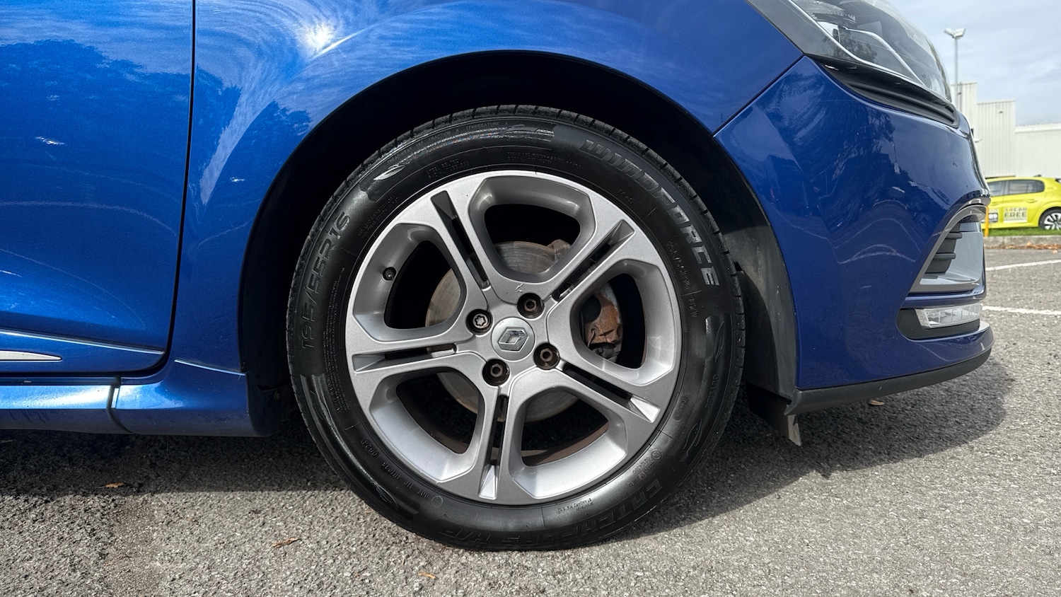 Used Renault Clio 2017 for sale - 76110276: Photo 16