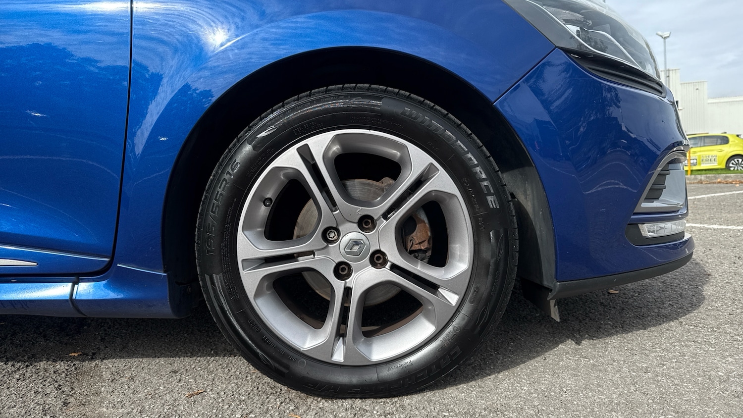 Used Renault Clio 2017 for sale - 76110276: Photo 17