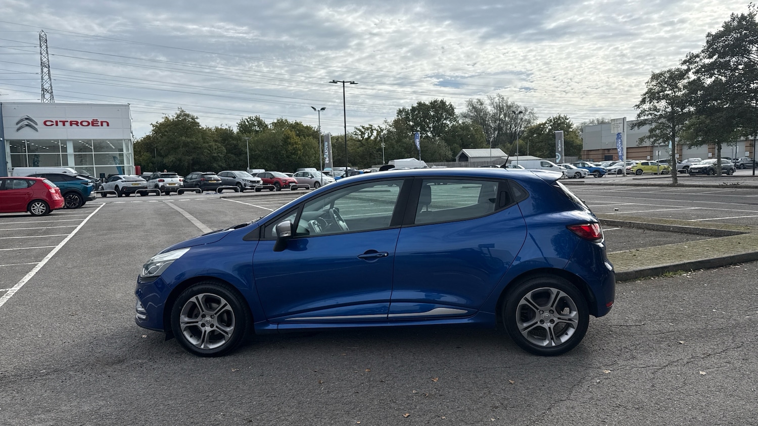 Used Renault Clio 2017 for sale - 76110276: Photo 6