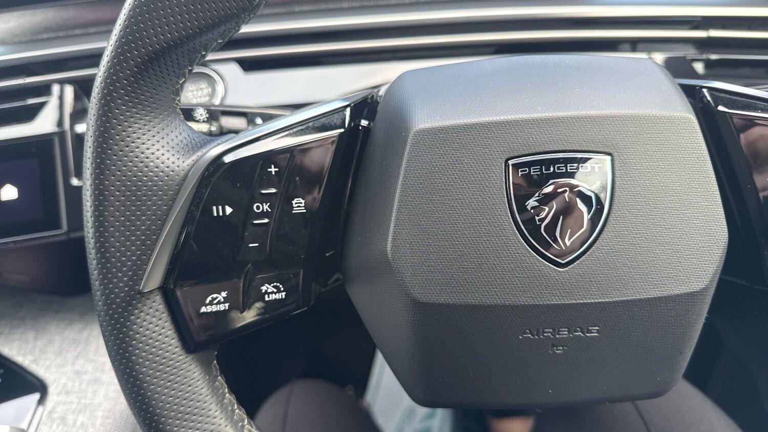 Used Peugeot 3008 2024 for sale - 76260911: Photo 23