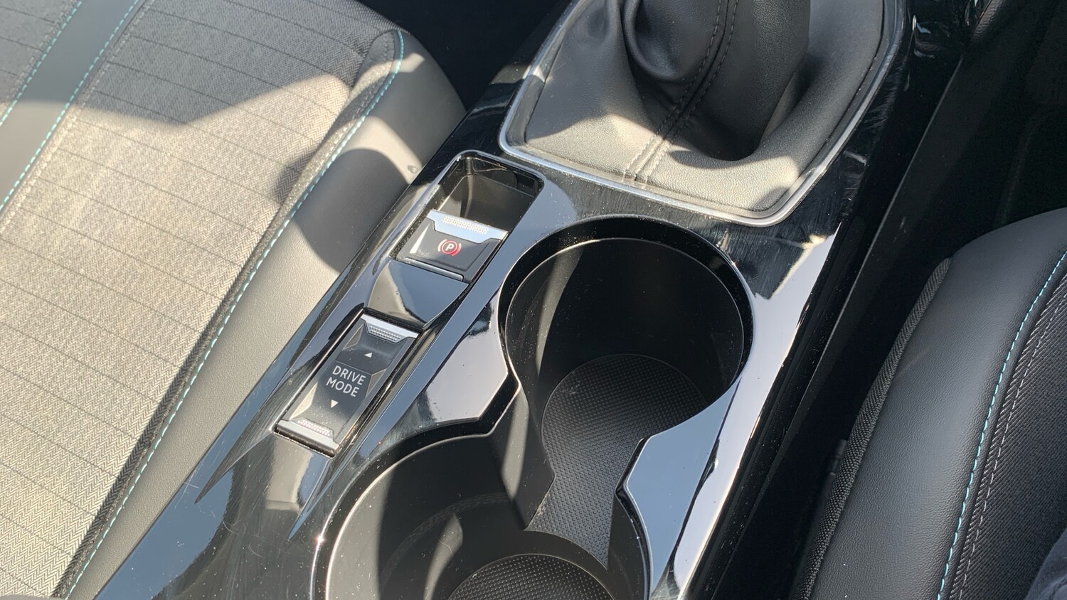 Used Peugeot 2008 2022 for sale - 78186315: Photo 21