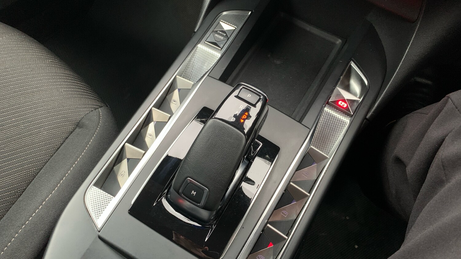 Used DS Automobiles DS 3 Crossback 2021 for sale - 77427062: Photo 20