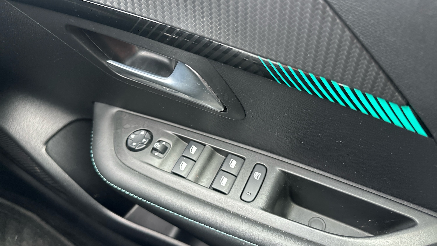 Used Peugeot 208 2021 for sale - 77825786: Photo 22