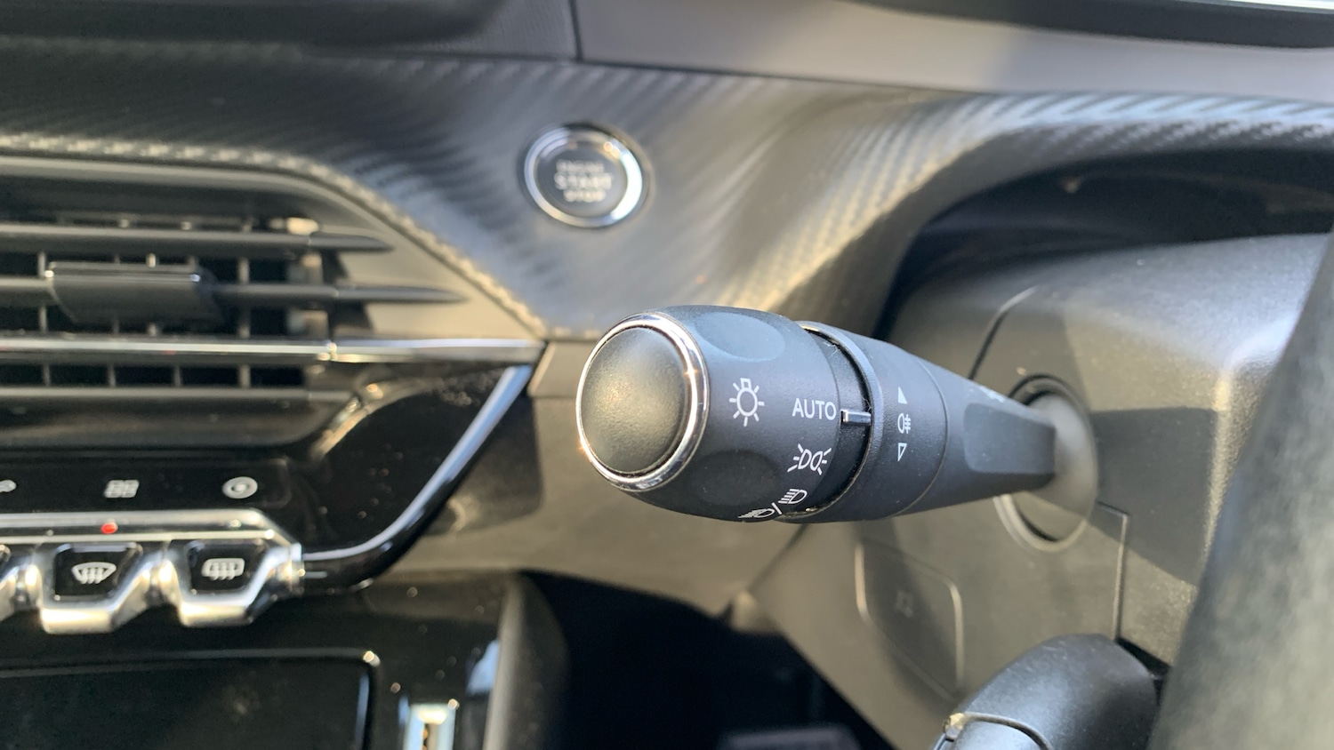 Used Peugeot 208 2020 for sale - 77018060: Photo 27