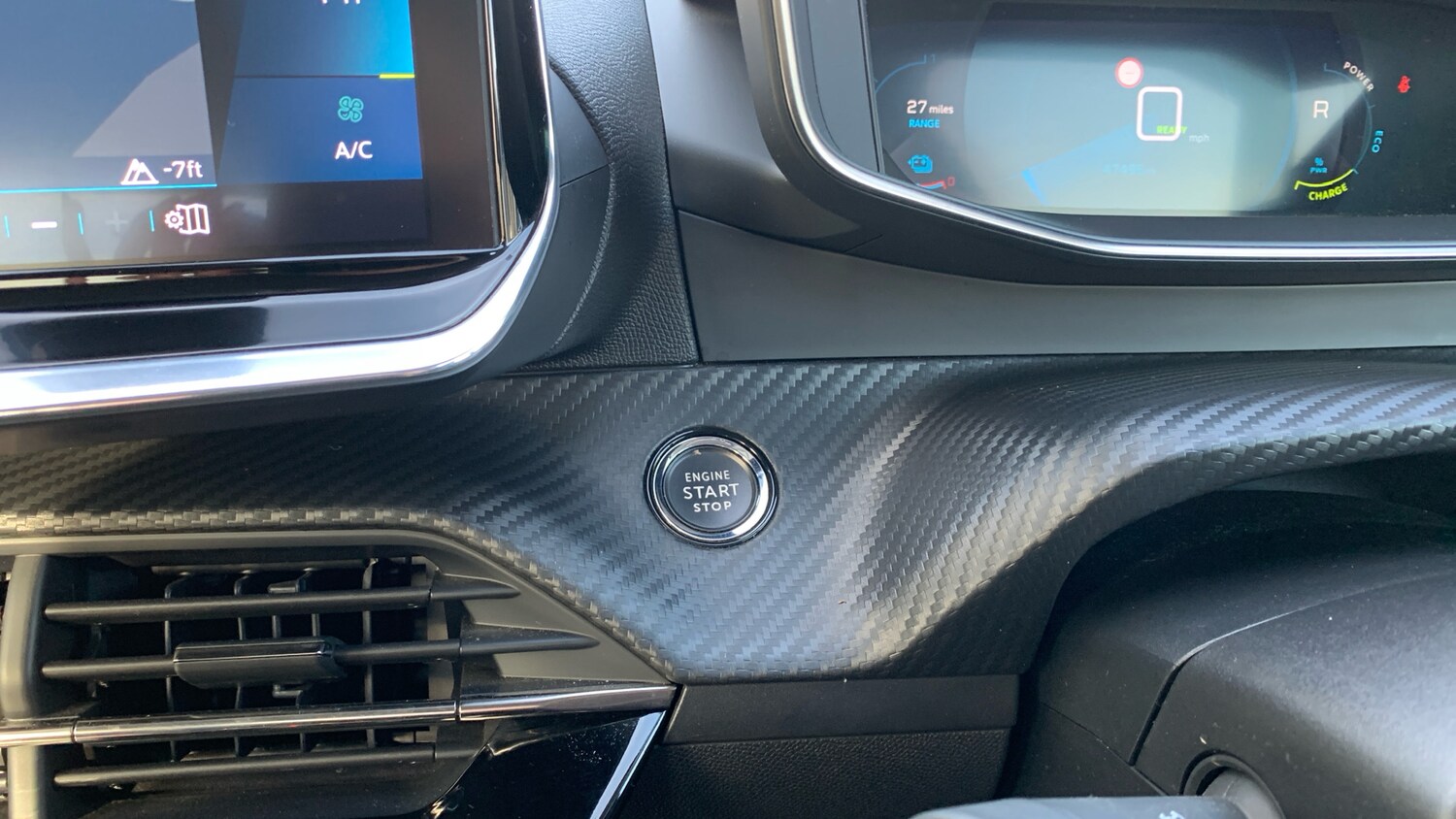 Used Peugeot 208 2020 for sale - 77018060: Photo 37