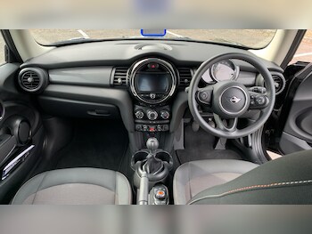 Used MINI Hatch 2018 for sale - 78215473: Photo