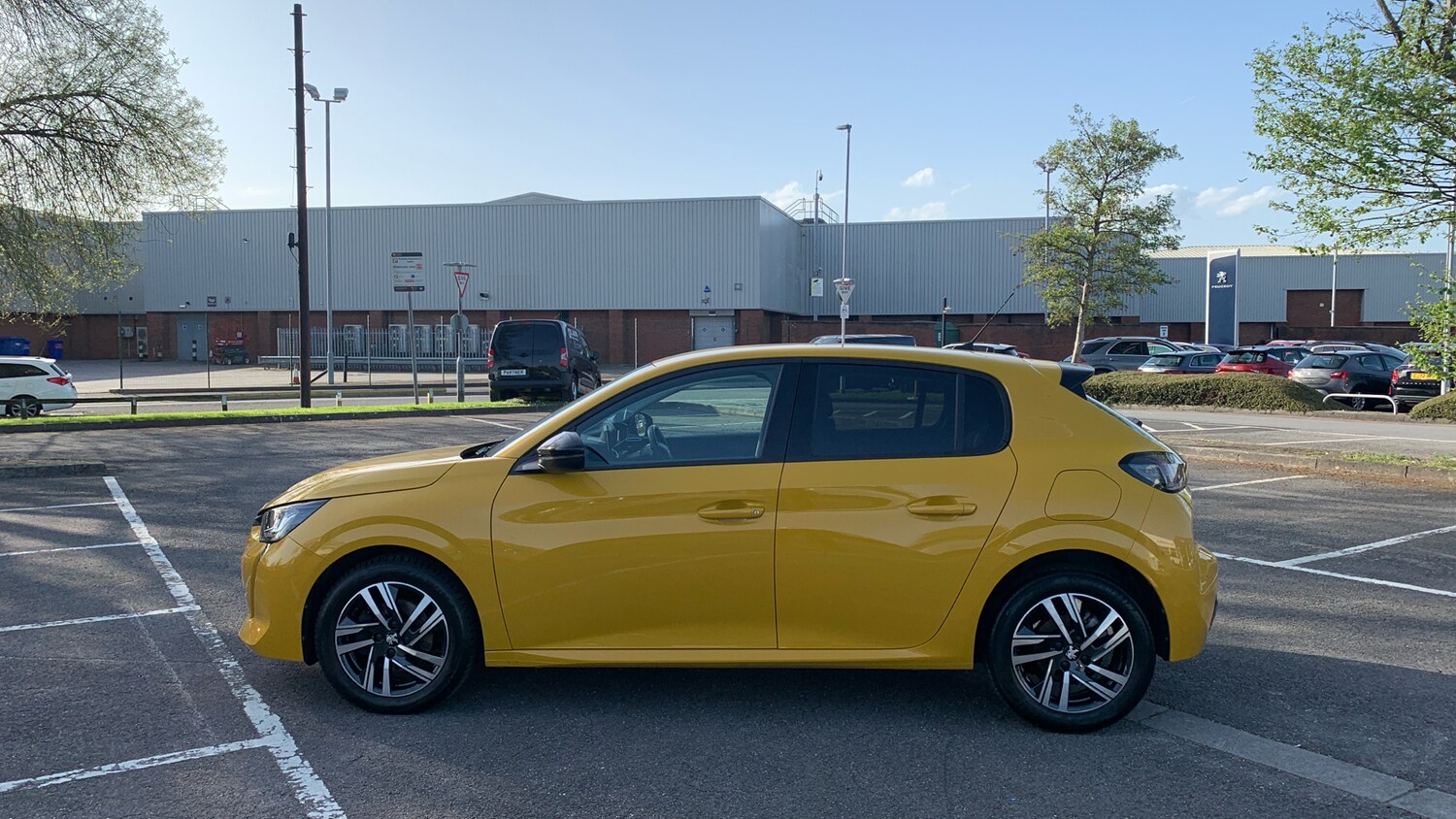 Used Peugeot 208 2023 for sale - 78186268: Photo 6