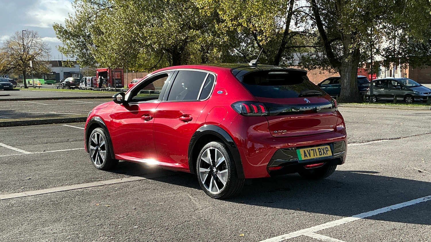 Used Peugeot 208 2021 for sale - 76372217: Photo 5