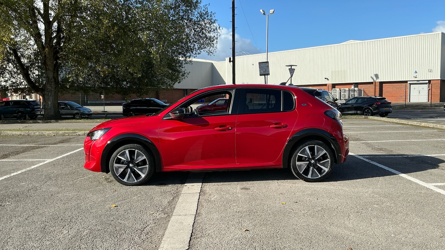 Used Peugeot 208 2021 for sale - 76372217: Photo 6