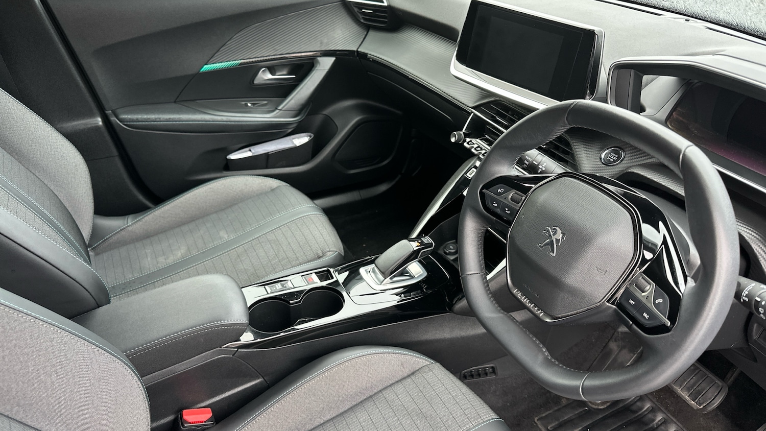 Used Peugeot 2008 2021 for sale - 77697426: Photo 11