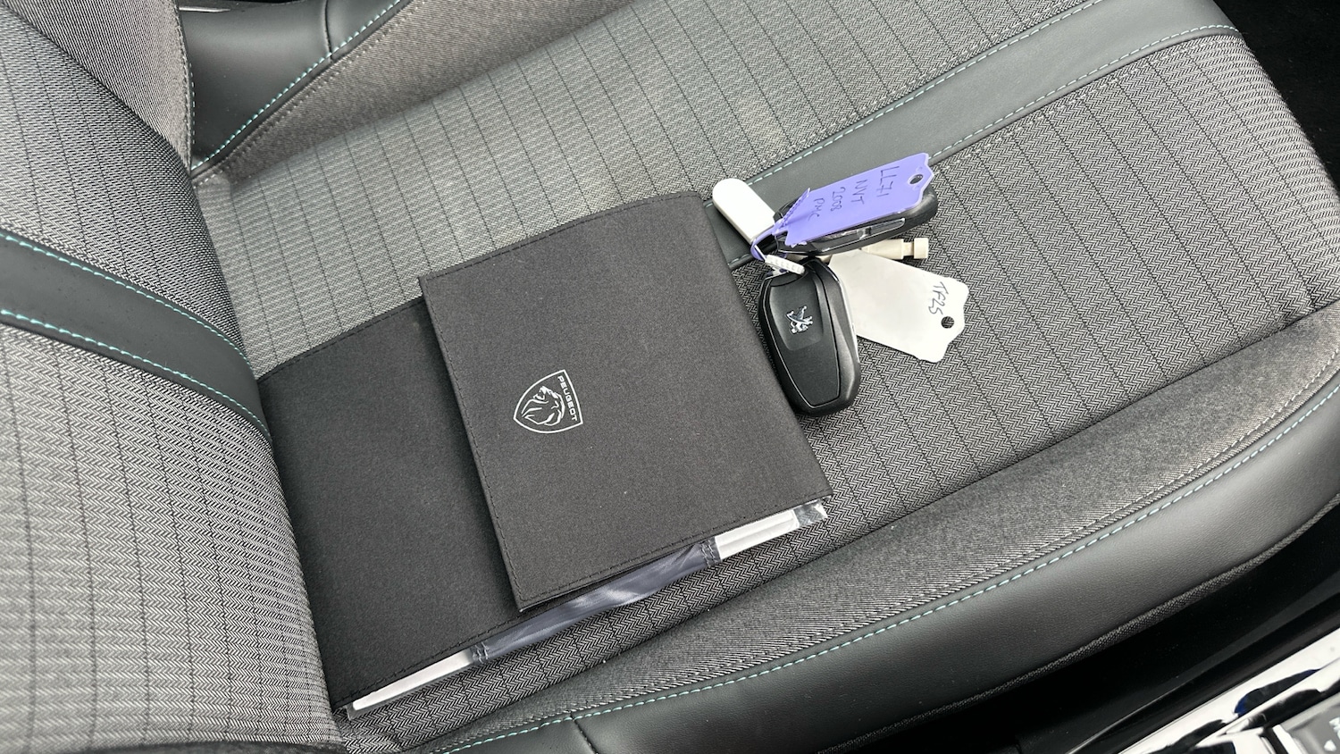 Used Peugeot 2008 2021 for sale - 77697426: Photo 48