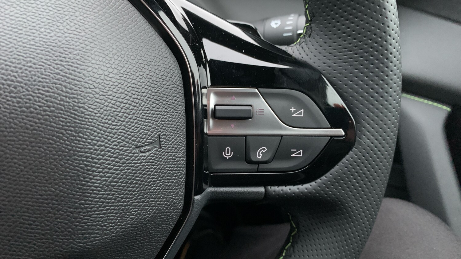 Used Peugeot 408 2025 for sale - 77346200: Photo 25