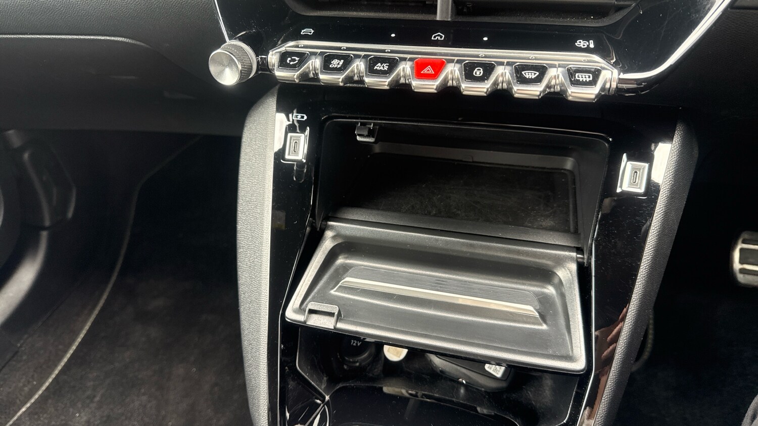 Vehicle 28