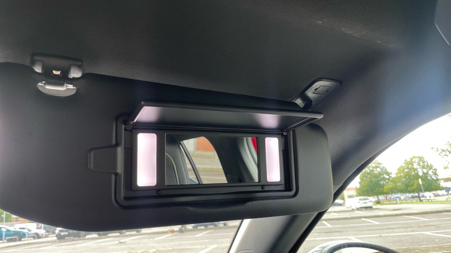 Used Peugeot 2008 2022 for sale - 75929304: Photo 37