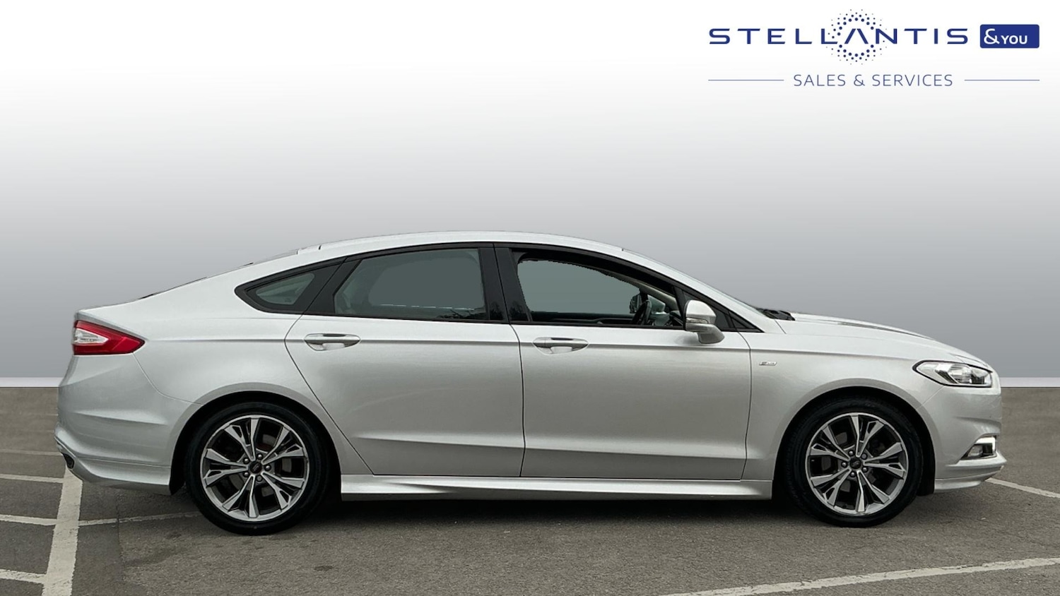 Used Ford Mondeo 2017 for sale - 76153971: Photo 2