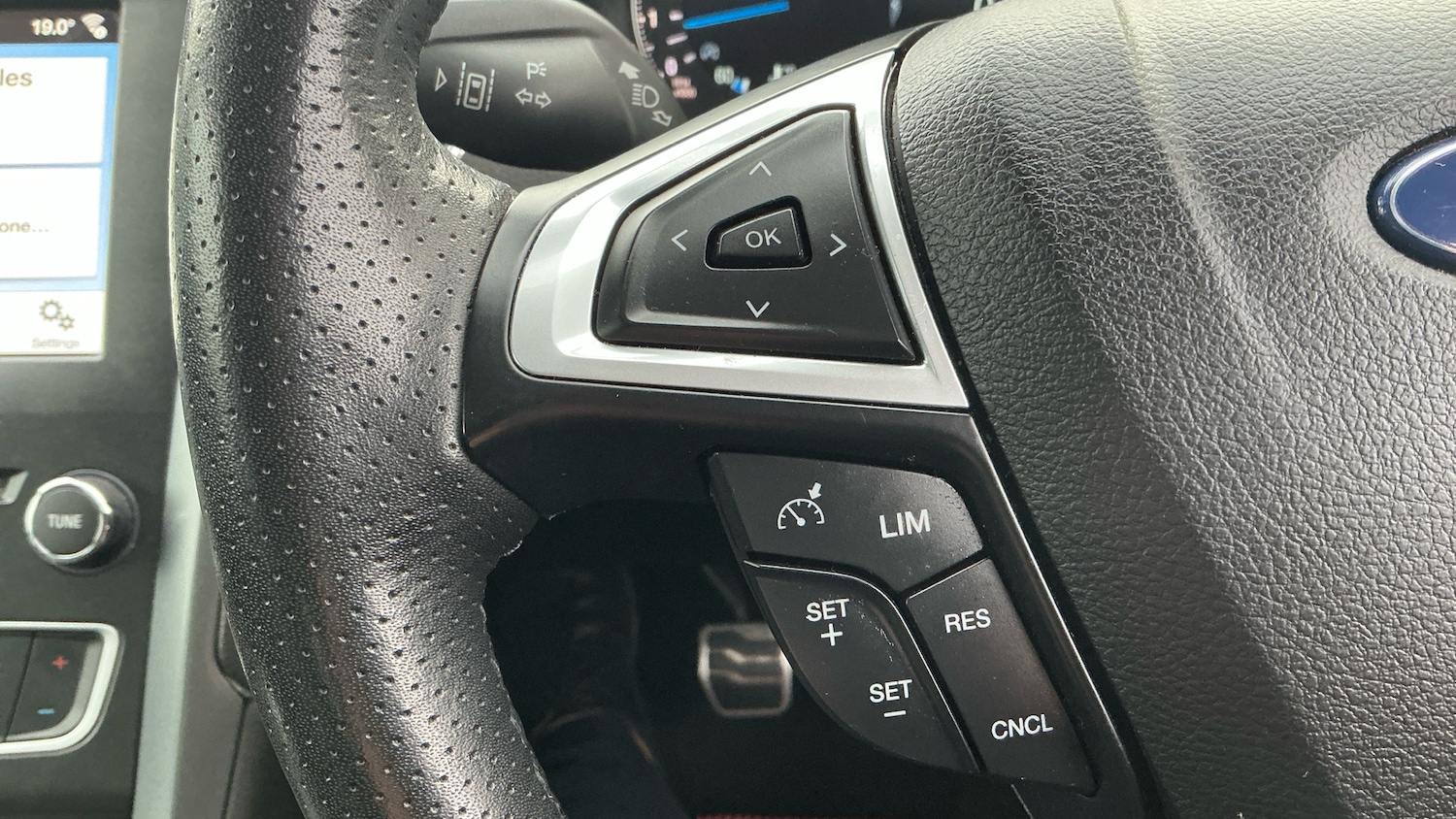 Used Ford Mondeo 2017 for sale - 76153971: Photo 23