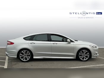Used Ford Mondeo 2017 for sale - 76153971: Photo 2
