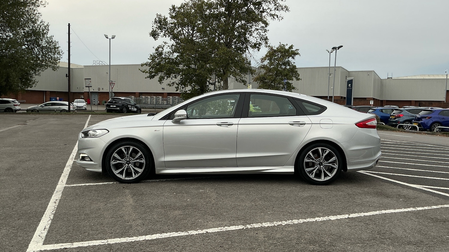 Used Ford Mondeo 2017 for sale - 76153971: Photo 6