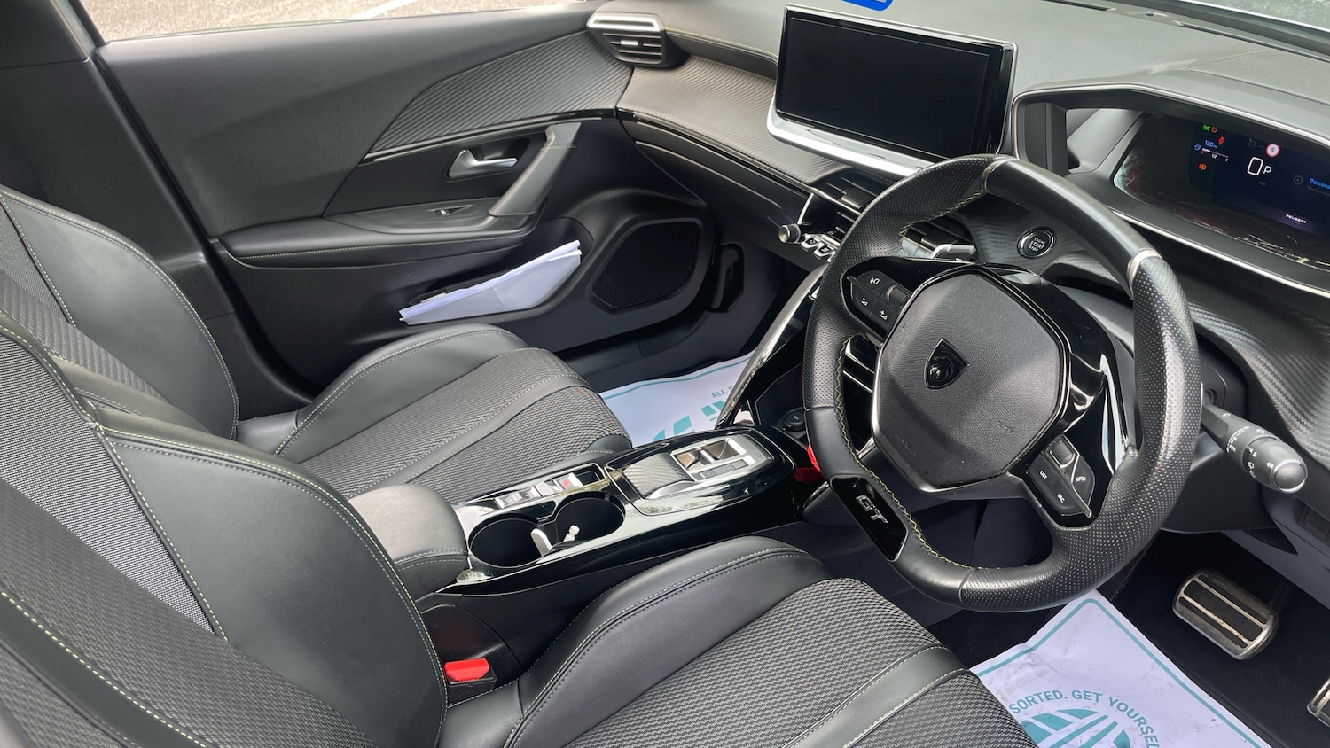 Used Peugeot 2008 2023 for sale - 76787601: Photo 11