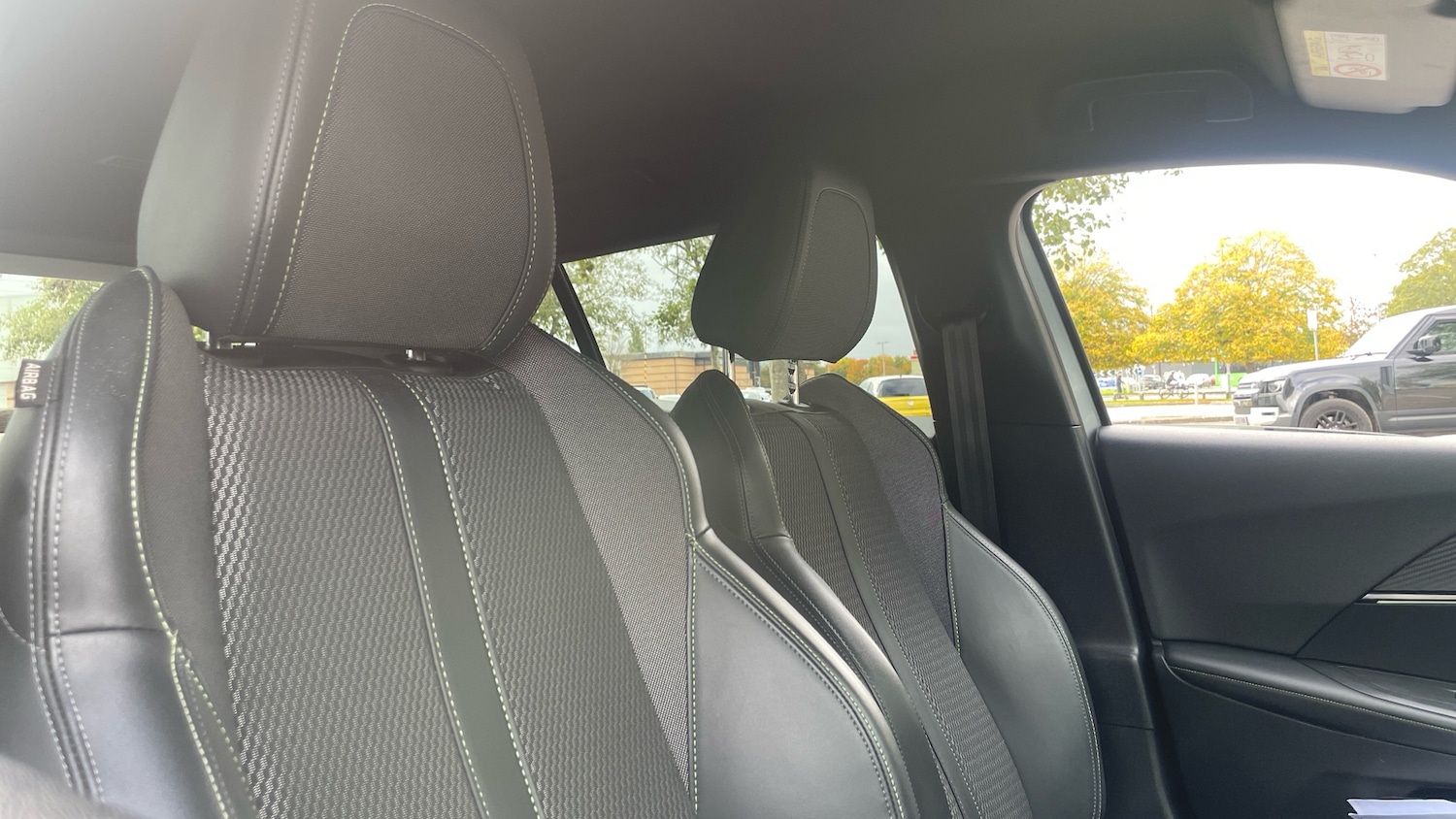 Used Peugeot 2008 2023 for sale - 76787601: Photo 35