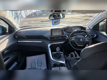 Used Peugeot 5008 2020 for sale - 76327670: Photo