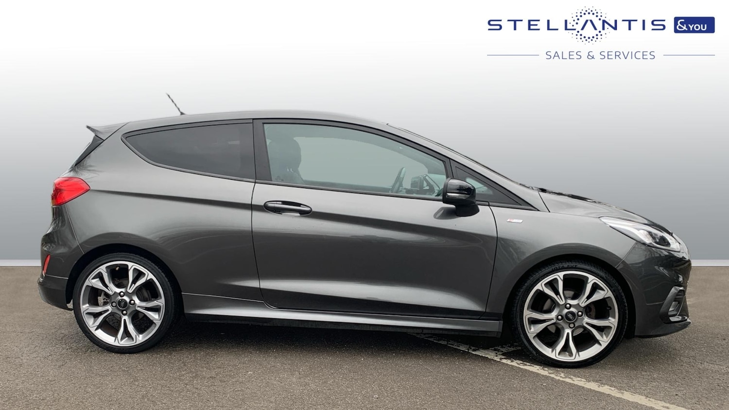 Used Ford Fiesta 2017 for sale - 77412816: Photo 2