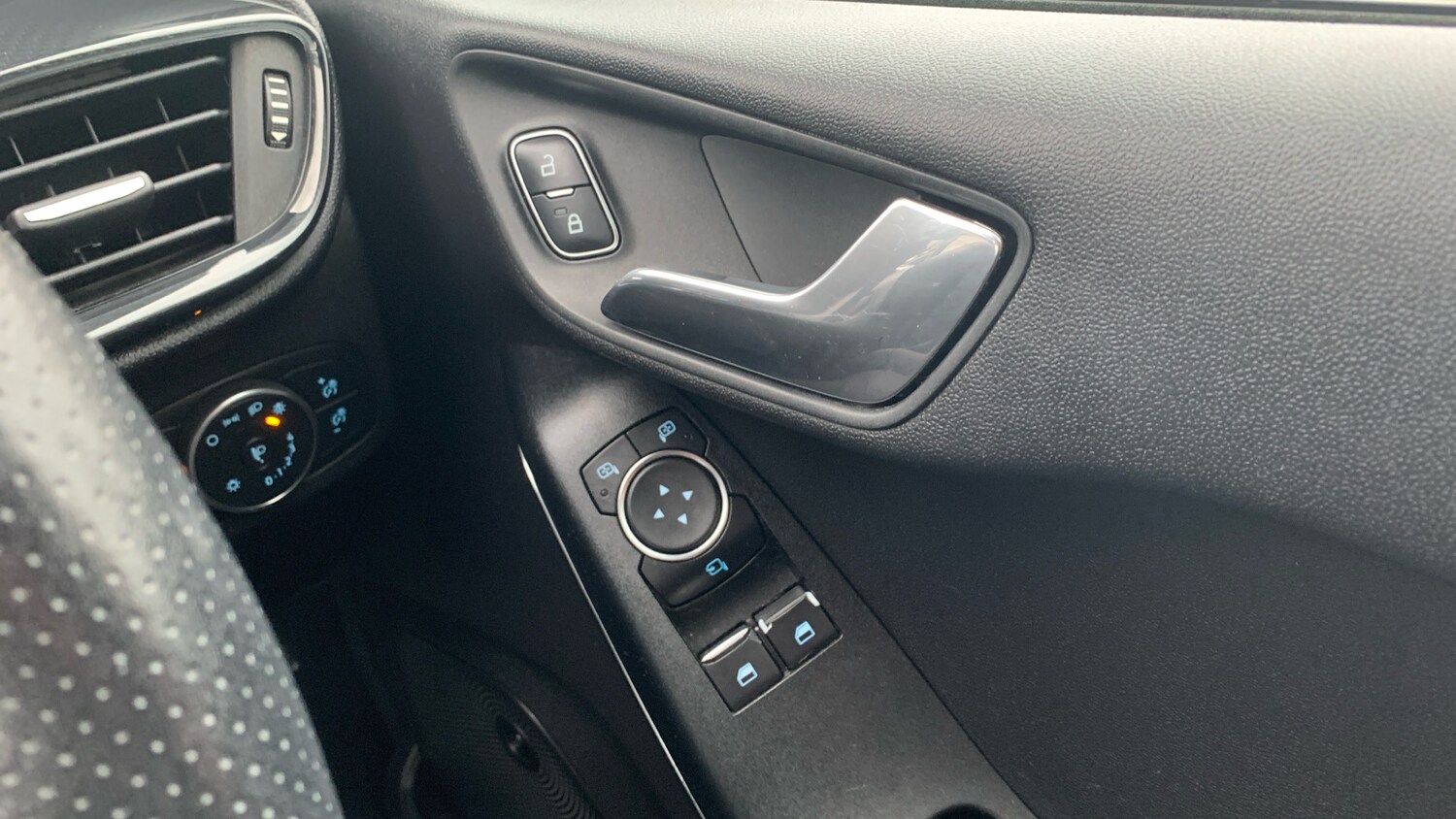 Used Ford Fiesta 2017 for sale - 77412816: Photo 22