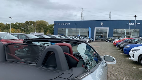 Used Mercedes-Benz SLK 2016 for sale - 76327691: Photo 35