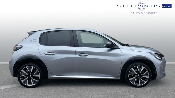 Used Peugeot 208 2022 for sale - 76260898: Photo 2