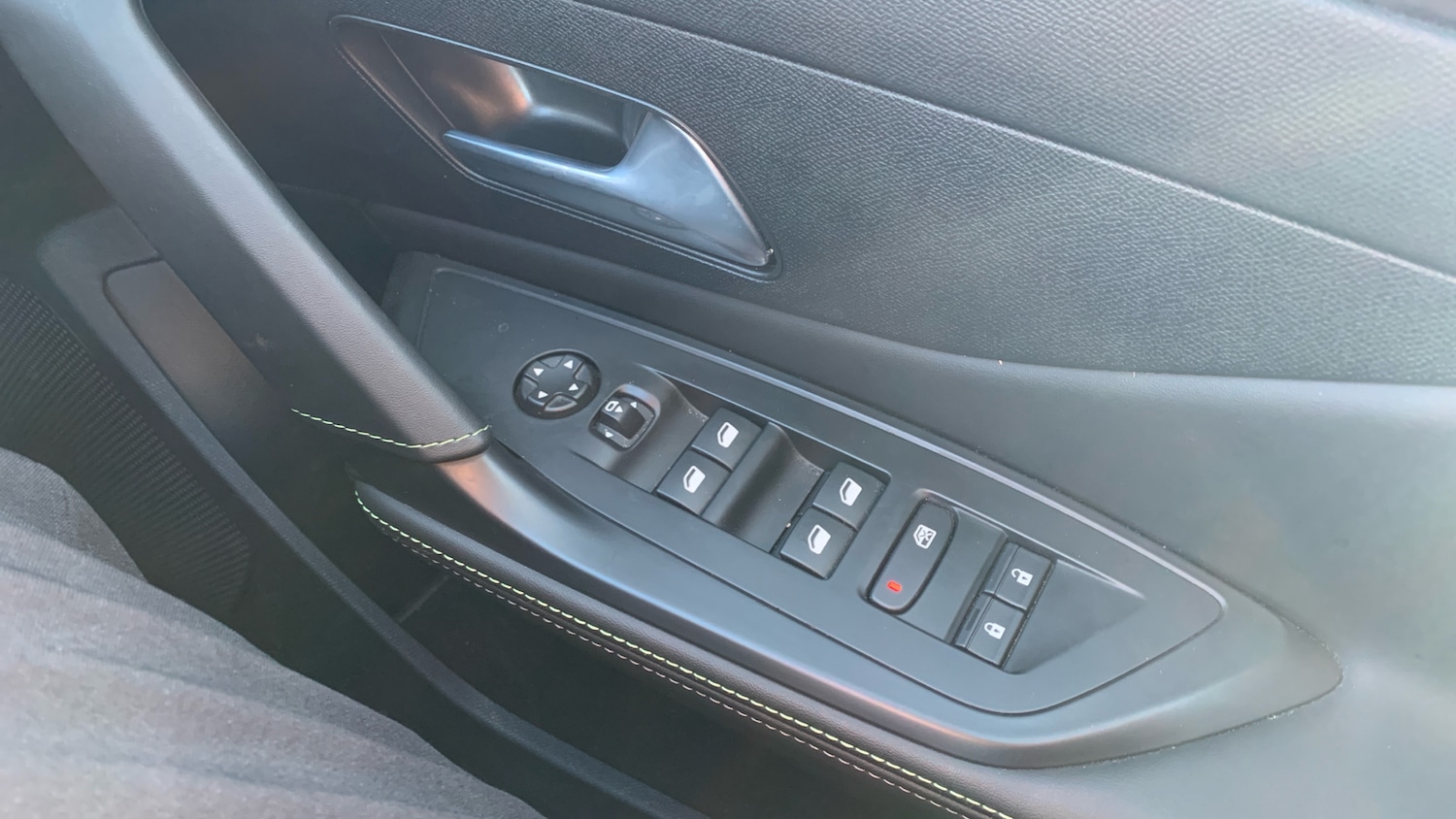 Used Peugeot 408 2024 for sale - 76672222: Photo 22