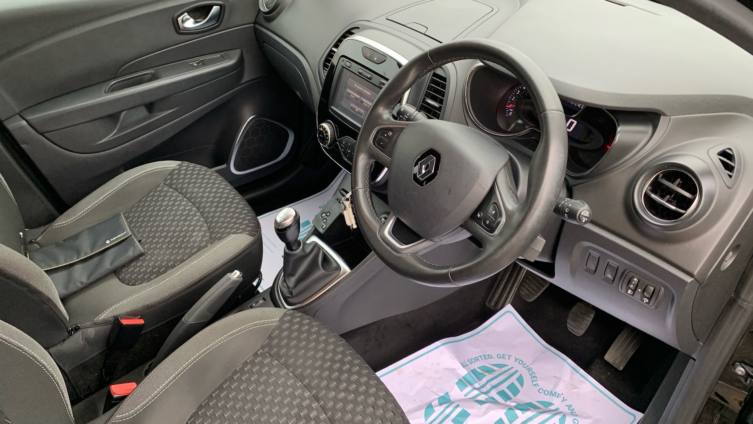 Used Renault Captur 2018 for sale - 76486441: Photo 11