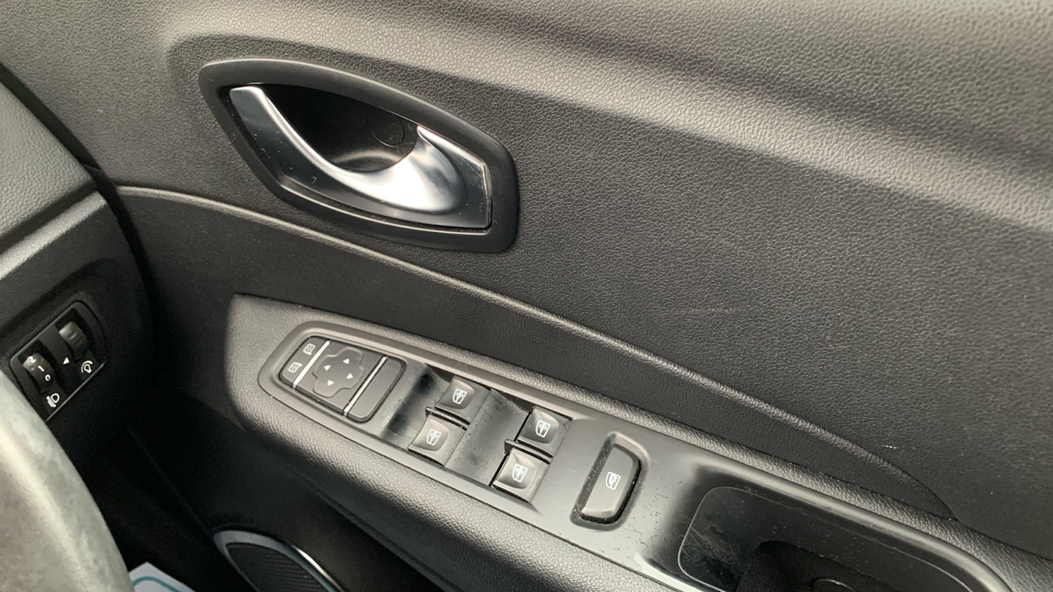 Used Renault Captur 2018 for sale - 76486441: Photo 22