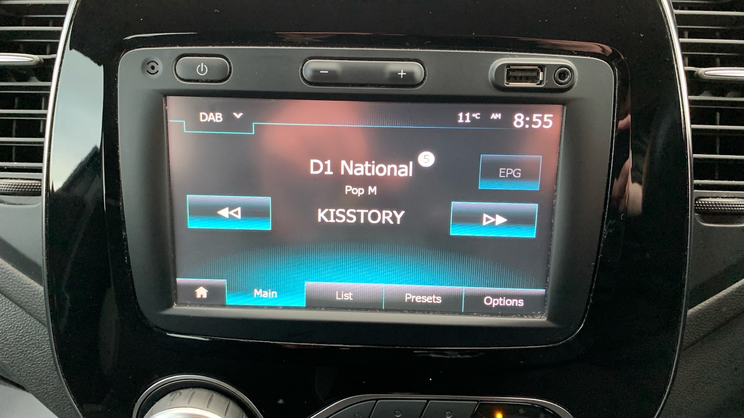 Used Renault Captur 2018 for sale - 76486441: Photo 28