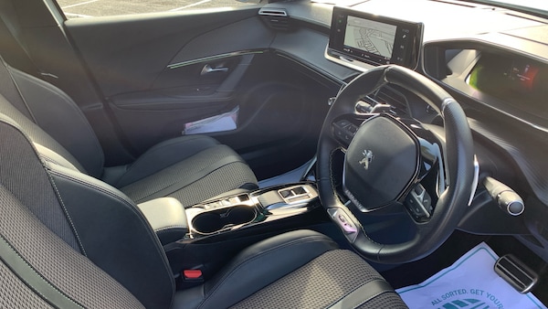 Used Peugeot 2008 2023 for sale - 76095593: Photo 11