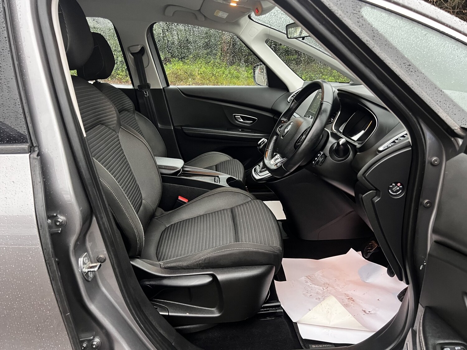 Used Renault Grand Scenic 2018 for sale - 77264544: Photo 24