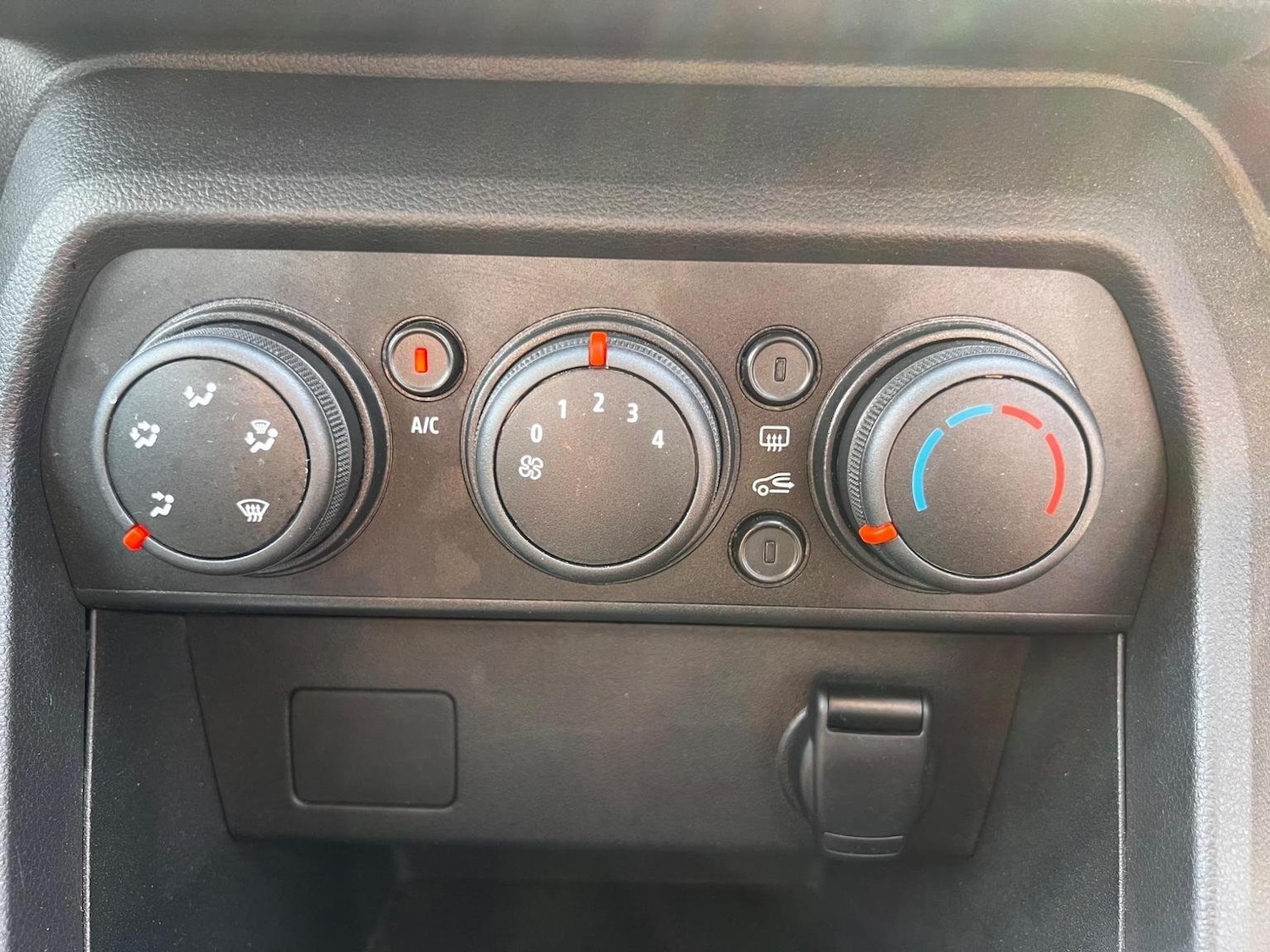 Used Dacia Sandero 2022 for sale - 77264363: Photo 22