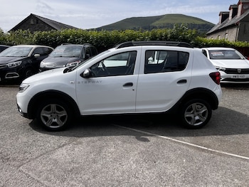 Used Dacia Sandero Stepway 2017 for sale - 79010727: Photo