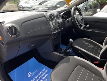 Used Dacia Sandero Stepway 2017 for sale - 79010727: Photo
