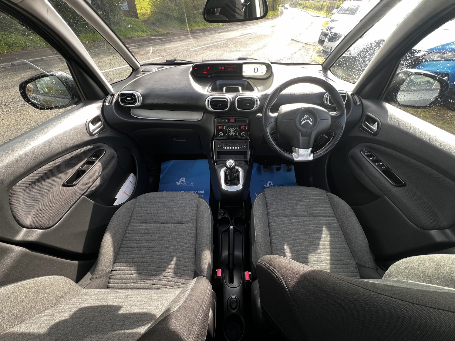 Used Citroen C3 Picasso 2017 for sale - 78125107: Photo 15