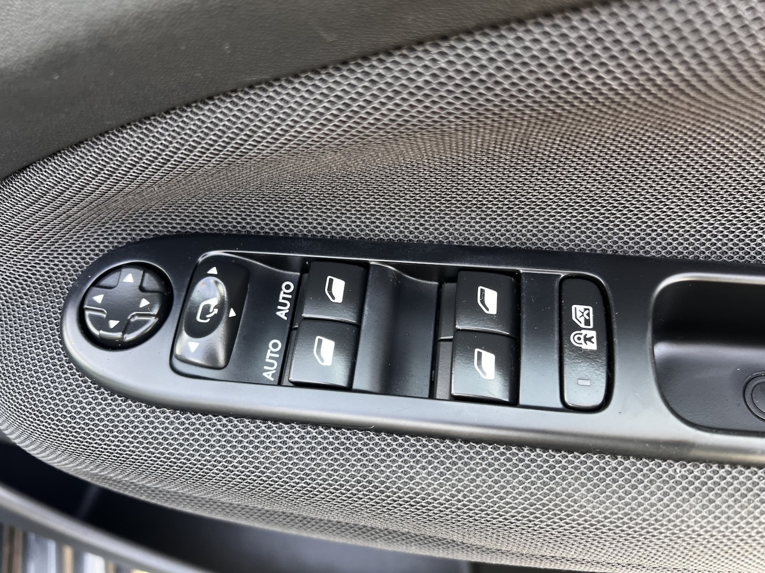 Used Citroen C3 Picasso 2017 for sale - 78125107: Photo 19