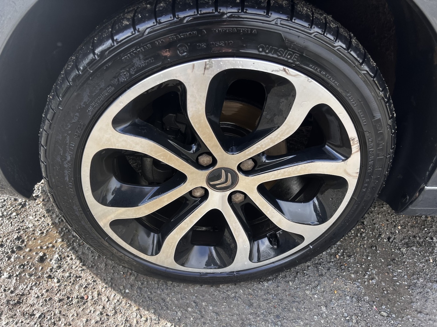 Used Citroen C3 Picasso 2017 for sale - 78125107: Photo 2