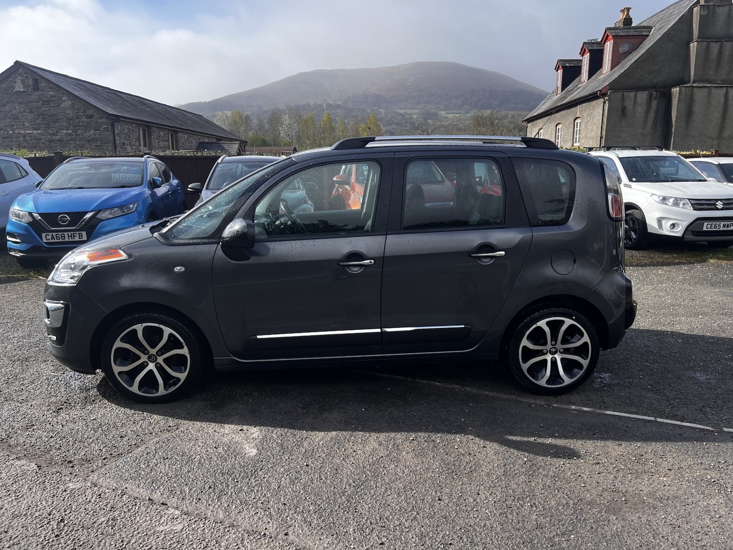 Used Citroen C3 Picasso 2017 for sale - 78125107: Photo 3